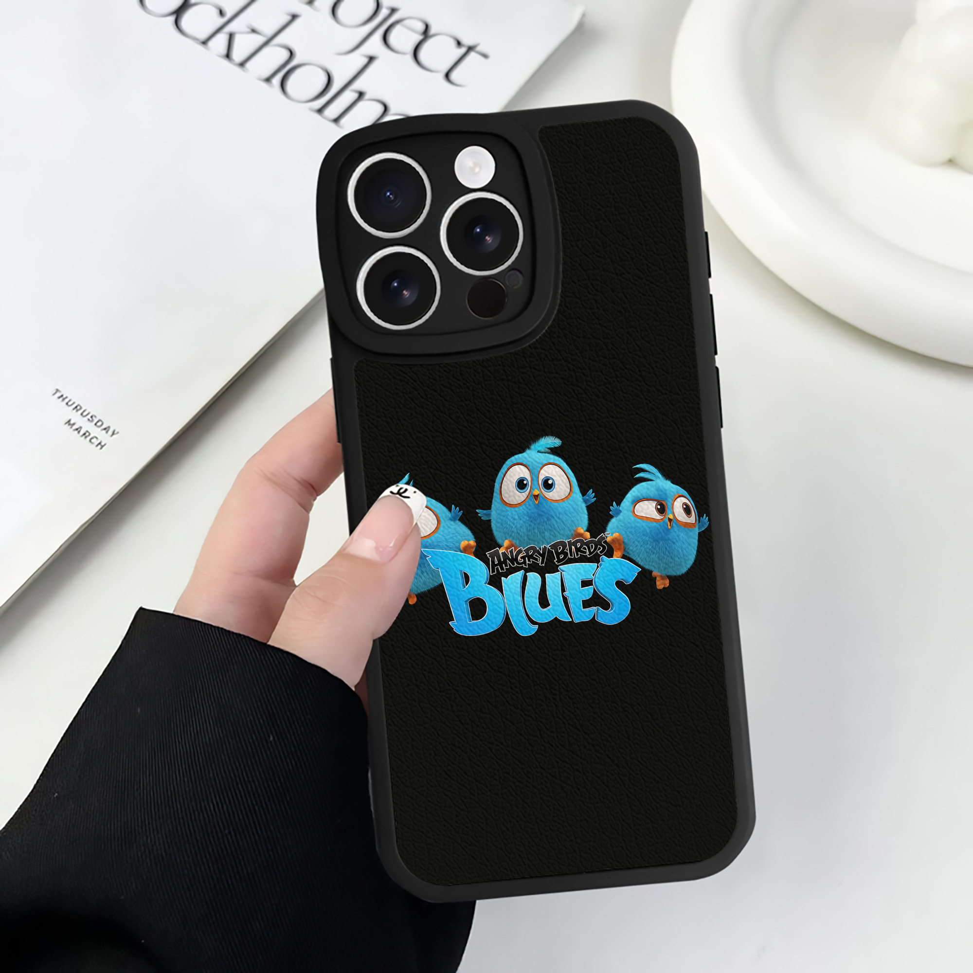 （画像用） Angry Birds アングリーバード 【iPhone 16シリーズ対応】シリコンスマホケース（レザー調） 材質：シリコン